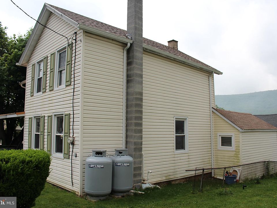 2nd image of 132 Vine St