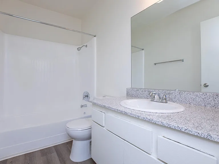 Belinda Apartment Homes — Photo 36