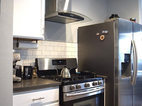 3rd image of 2205 E 51st St #A