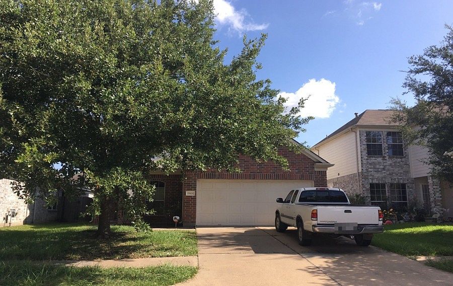1st image of 19426 Hickory Meadow Ln