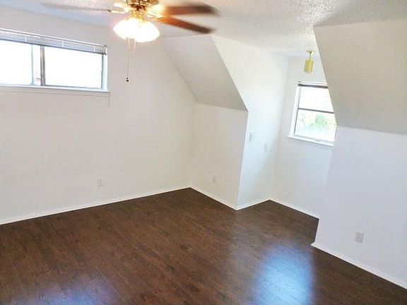 4th image of 2603 Nottingham Dr