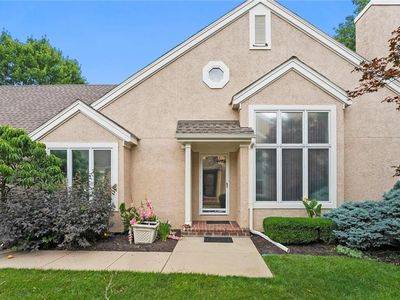 12213 Grant Ln, Overland Park, KS, 66213