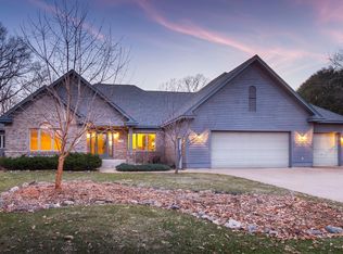 2265 E Rum River Dr S, Cambridge, MN 55008