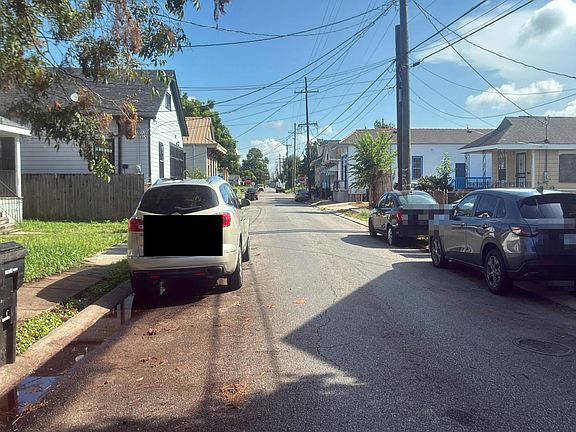 4th image of 1504 Clouet St