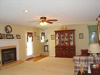 5th image of 262 Riverrun Dr