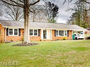 145 W Lake Rd, Eden, NC 27288