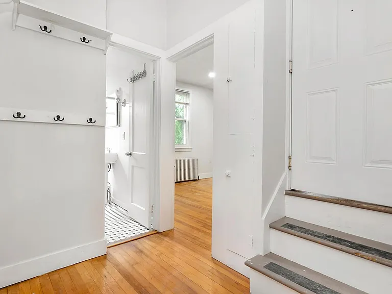 40 Brunswick Ave #A — Photo 6