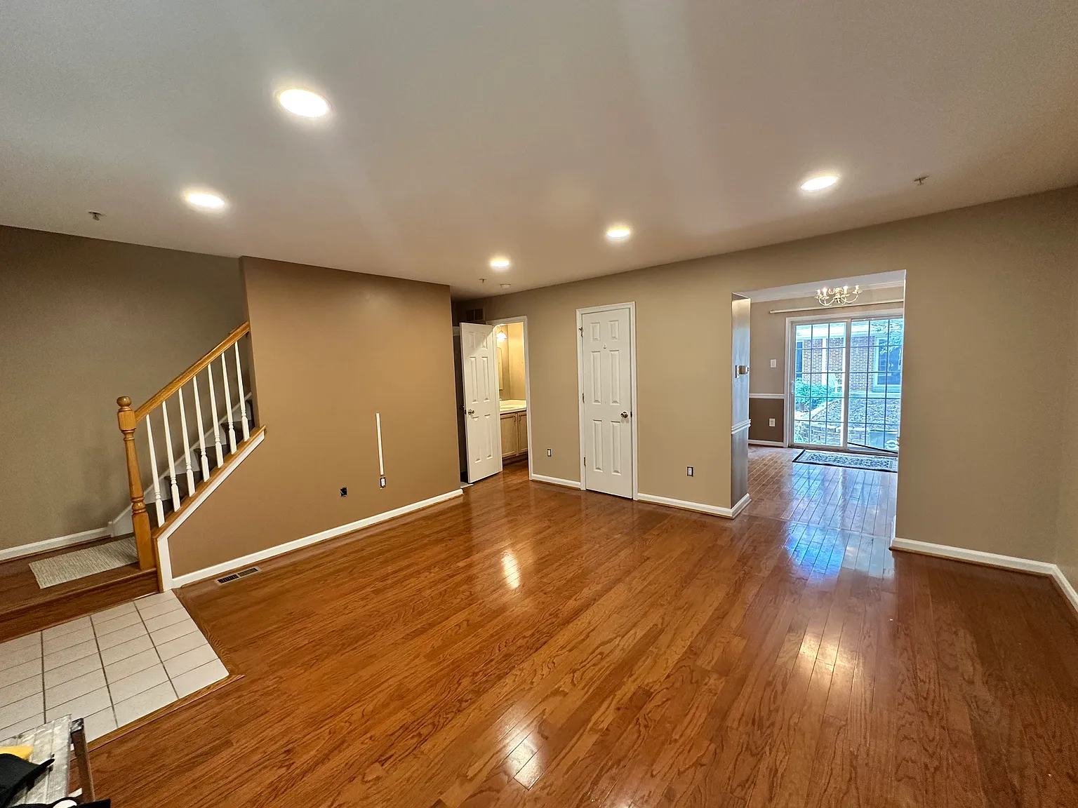 2 bed, 1.5 bath, 1650 sqft, $2,450 — Photo 3