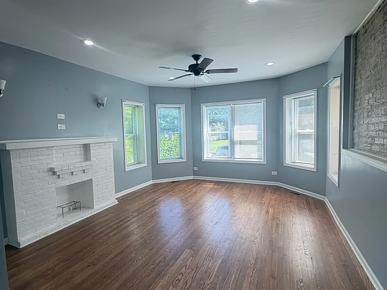 6920 S Vernon Ave — Photo 9