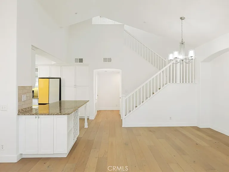 43 Visalia — Photo 5