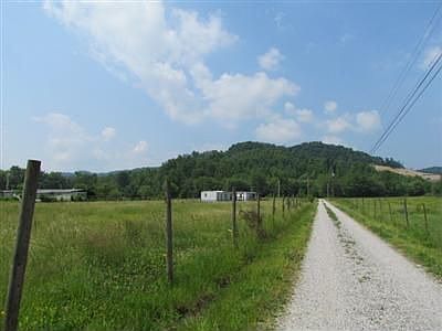 5th image of 71 Gentry Ln
