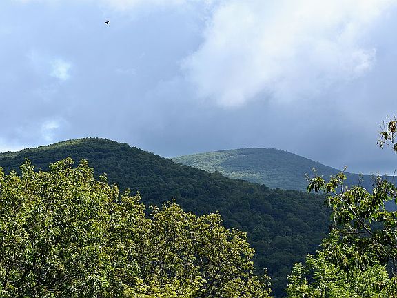Humpback Rocks constantly