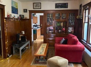 1804 N Astor St #1, Milwaukee, WI 53202