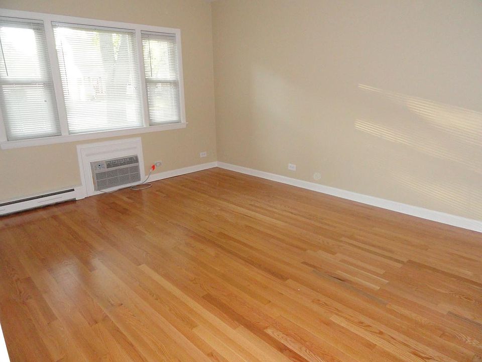 2nd image of 1421 Homestead Rd APT F