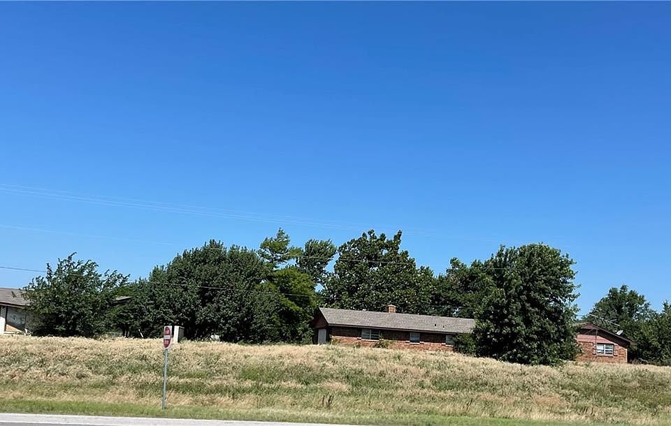 1st image of 844 County Road 1560 Cor