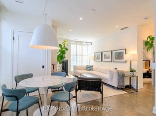 142 Bathurst St, Toronto, ON M5V 2R3