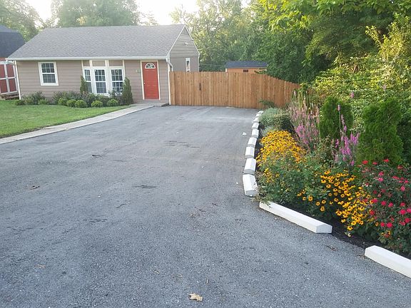 5th image of 3604 E 93rd St