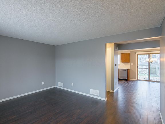 5th image of 5760 Bellport Ct