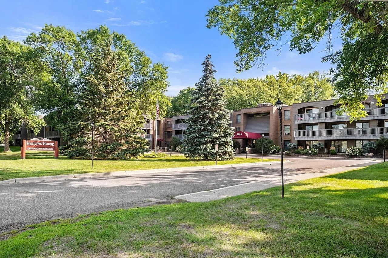 2800 Hamline Avenue North - 107 - 107 — Photo 2