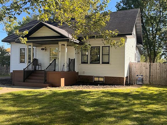 2nd image of 304 Wisconsin Avenue