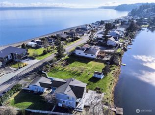 1336 Beach Dr, Camano Island, WA