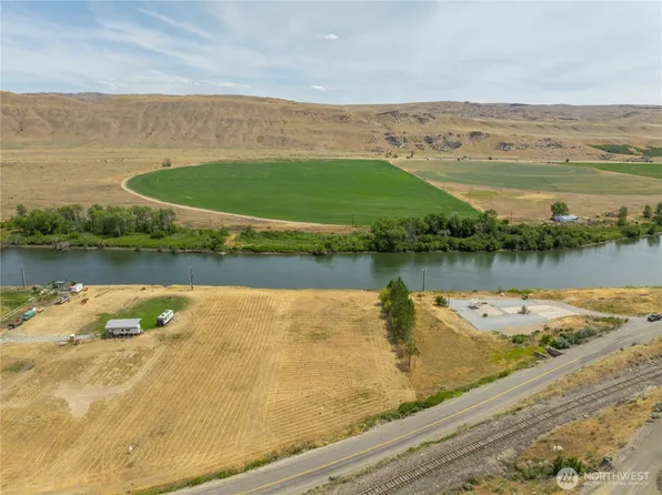 626 Monse River Road, Brewster, WA 98812