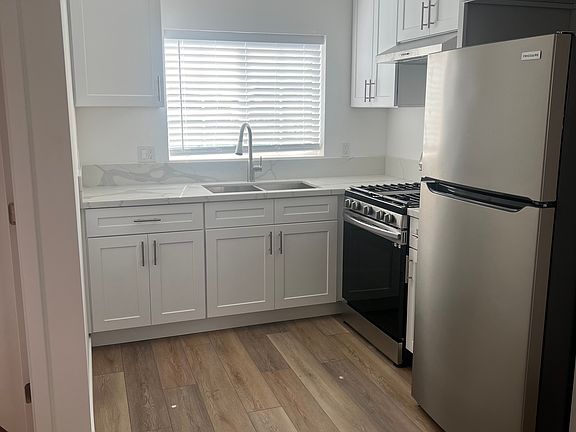 2nd image of 4181 S Naomi Ave #4181