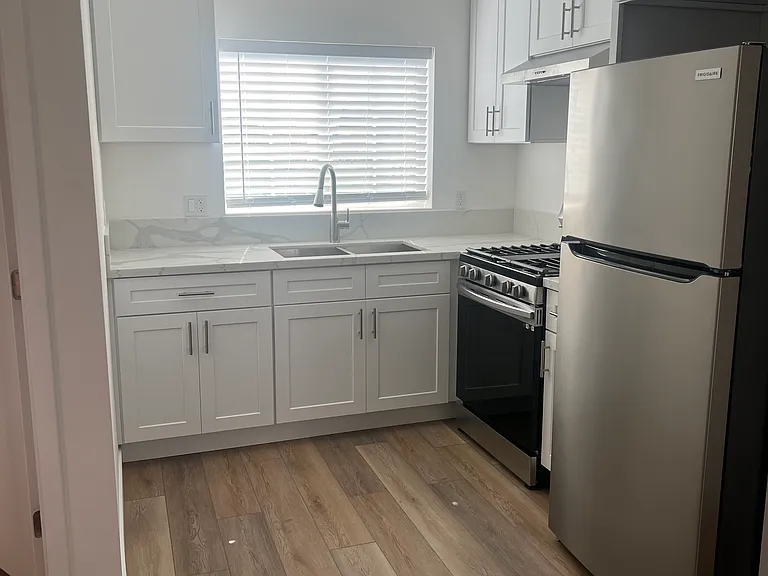 4181 S Naomi Ave #4181 — Photo 2