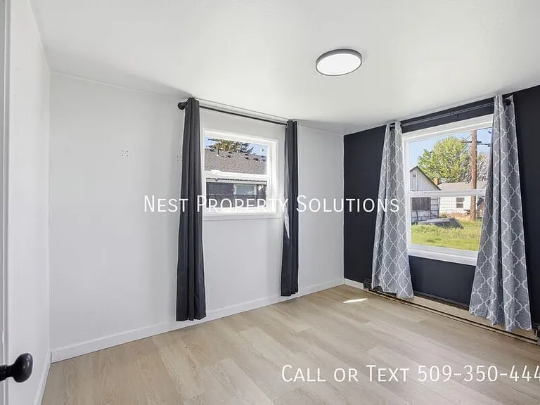 11 Ivy St NE — Photo 14
