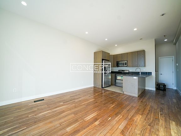2nd image of 10 Blackwood St #408