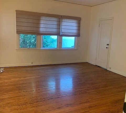 3rd image of 157 1/2 N Arnaz Dr Floor 2
