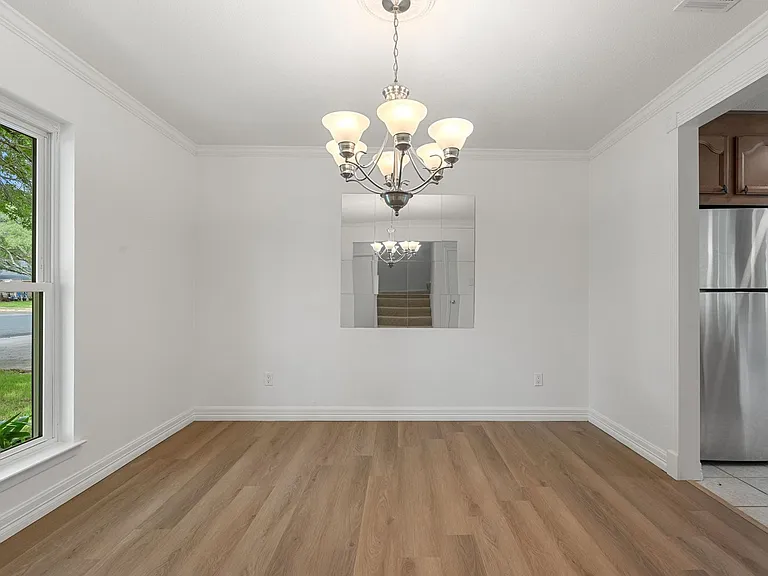 11811 Carshalton Dr — Photo 5