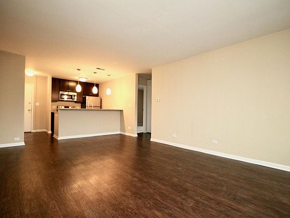 3rd image of 1717 N Dayton St APT 201