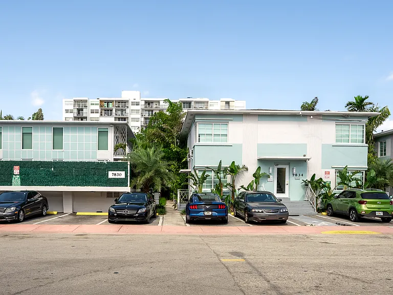 7842 Abbott Ave #7 — Photo 10