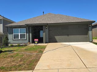 8105 White Sulphur Rd, Ponder, TX 76259