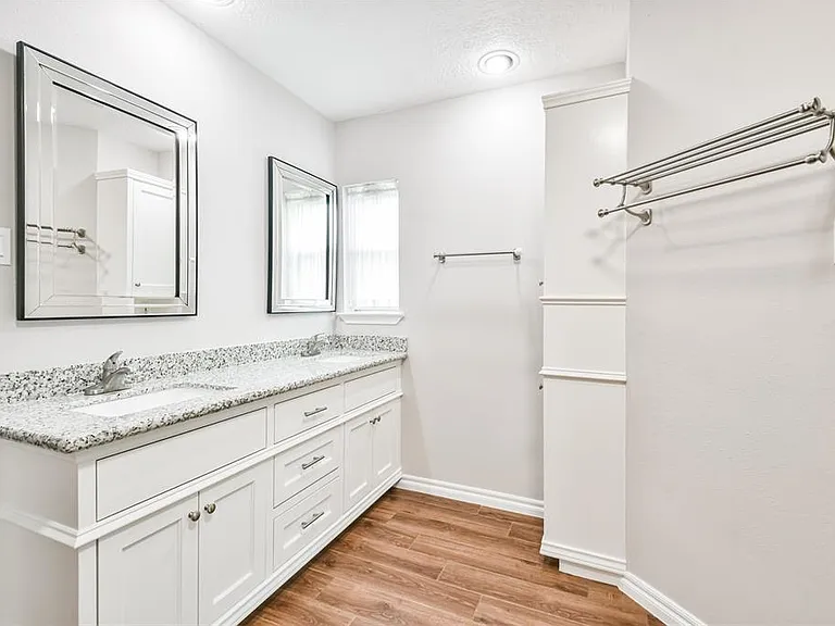 10327 Brickyard Ct — Photo 16