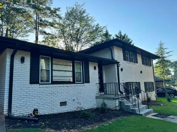 1445 Christmas Ln, Atlanta, GA 30329