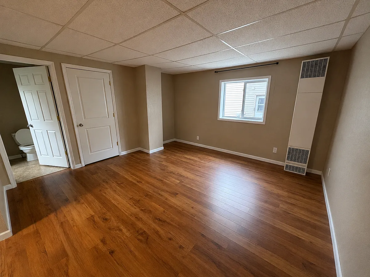 Building Photo - 808 E North St #2