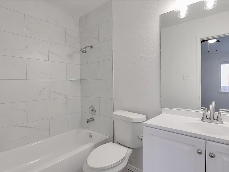 300 Tamara Dr #A — Photo 8