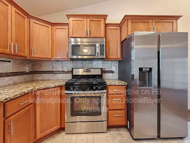1811 W Maxine Ave — Photo 5