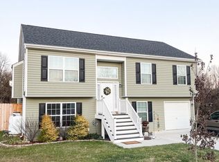 109 Irwin Ct, Hedgesville, WV 25427