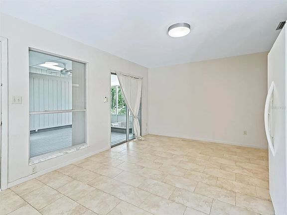 5th image of 223 SW 84th Ter