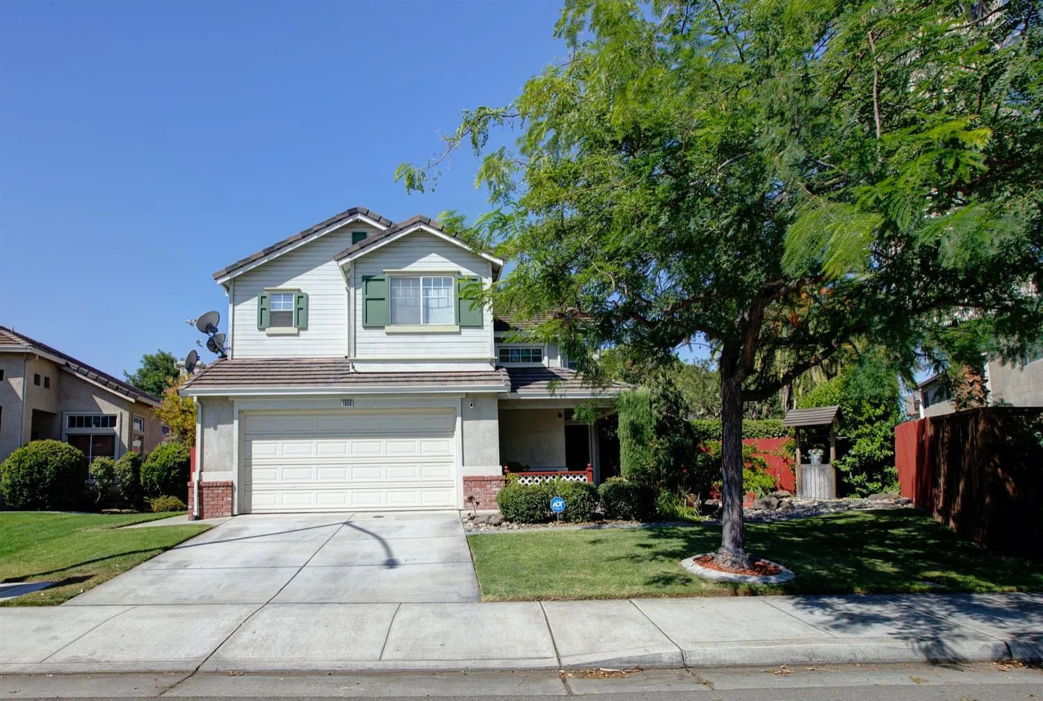 1808 Groveview Way photo 1
