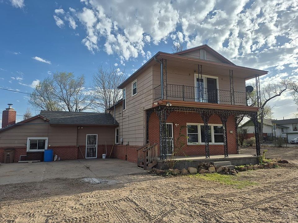 1st image of 502 E 6th St