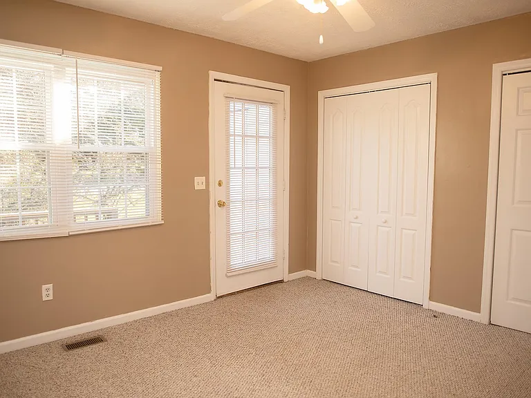 747 Sheridan Pl #40 — Photo 8