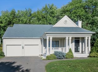 4 Pommel Ln, Middlebury, CT 06762