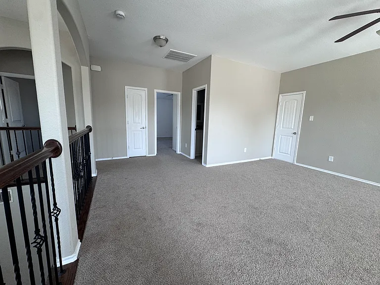 5600 Stockport Dr — Photo 7
