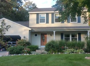 5700 Bloomfield Dr, Midland, MI 48642