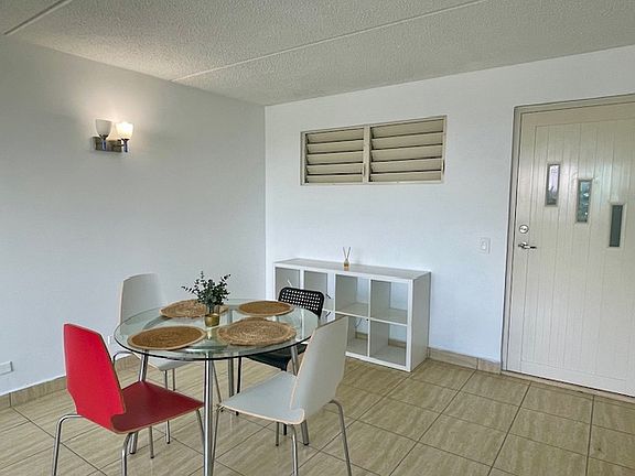 3rd image of 850 Calle Eider #81