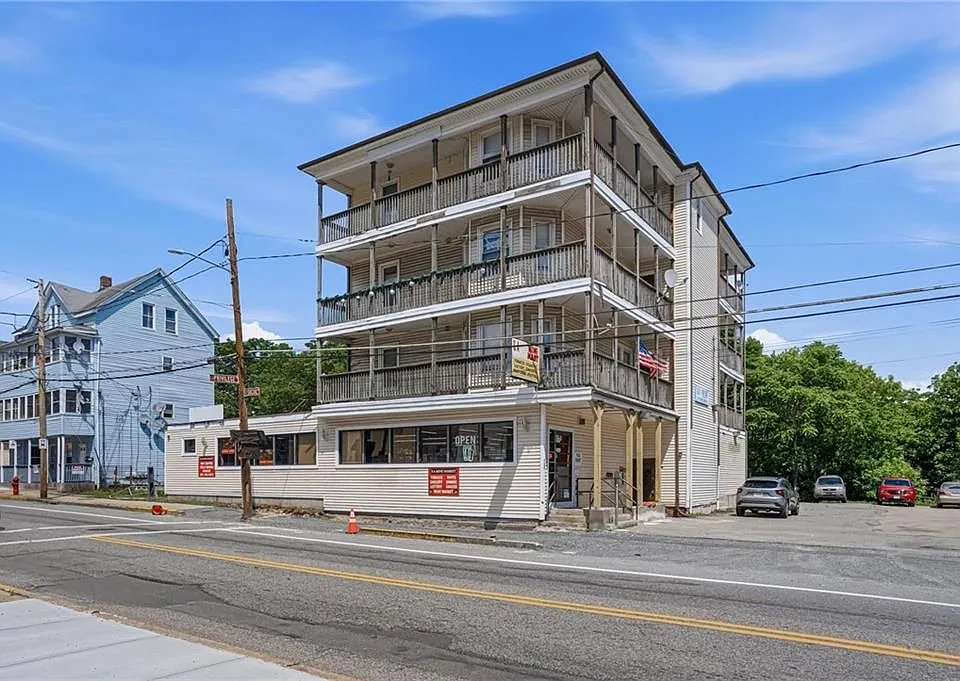 937 Social St #1